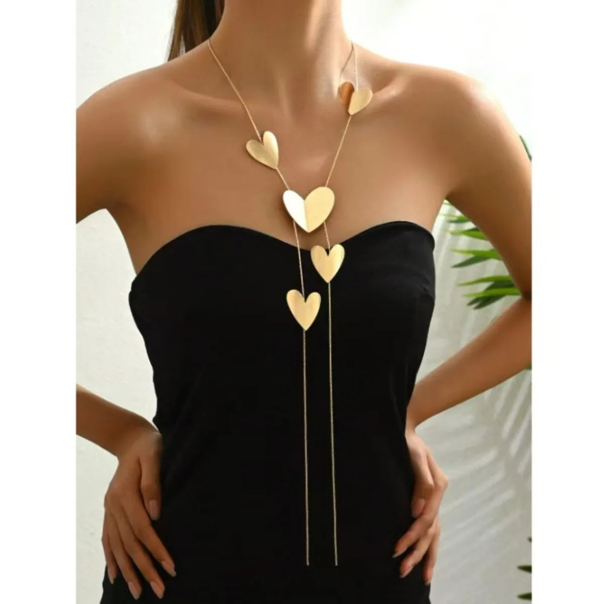 Fashion in Europe and The United States Temperament Large Round Piece Long Necklace Women's Personality Simple Collarbone Chain