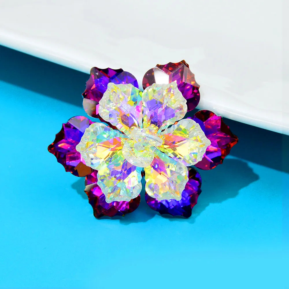 CINDY XIANG Shining Crystal Flower Brooches For Women Handmade Winter Fashion Pin 20 Colors Available Party Accessories