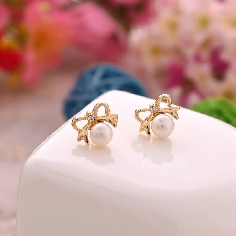Best Selling Wild Fashion Simple Pearl Bean Earrings Style Women Girls Earrings Jewelry Wholesale Crystal Earrings Brincos