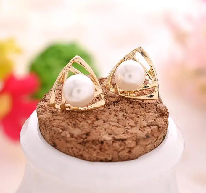 Best Selling Wild Fashion Simple Pearl Bean Earrings Style Women Girls Earrings Jewelry Wholesale Crystal Earrings Brincos