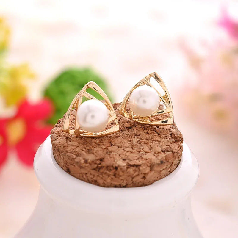 Best Selling Wild Fashion Simple Pearl Bean Earrings Style Women Girls Earrings Jewelry Wholesale Crystal Earrings Brincos