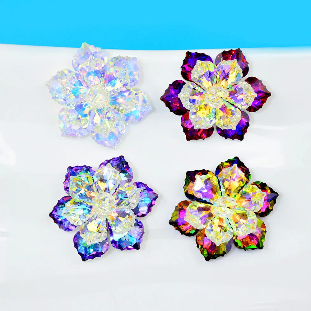 CINDY XIANG Shining Crystal Flower Brooches For Women Handmade Winter Fashion Pin 20 Colors Available Party Accessories