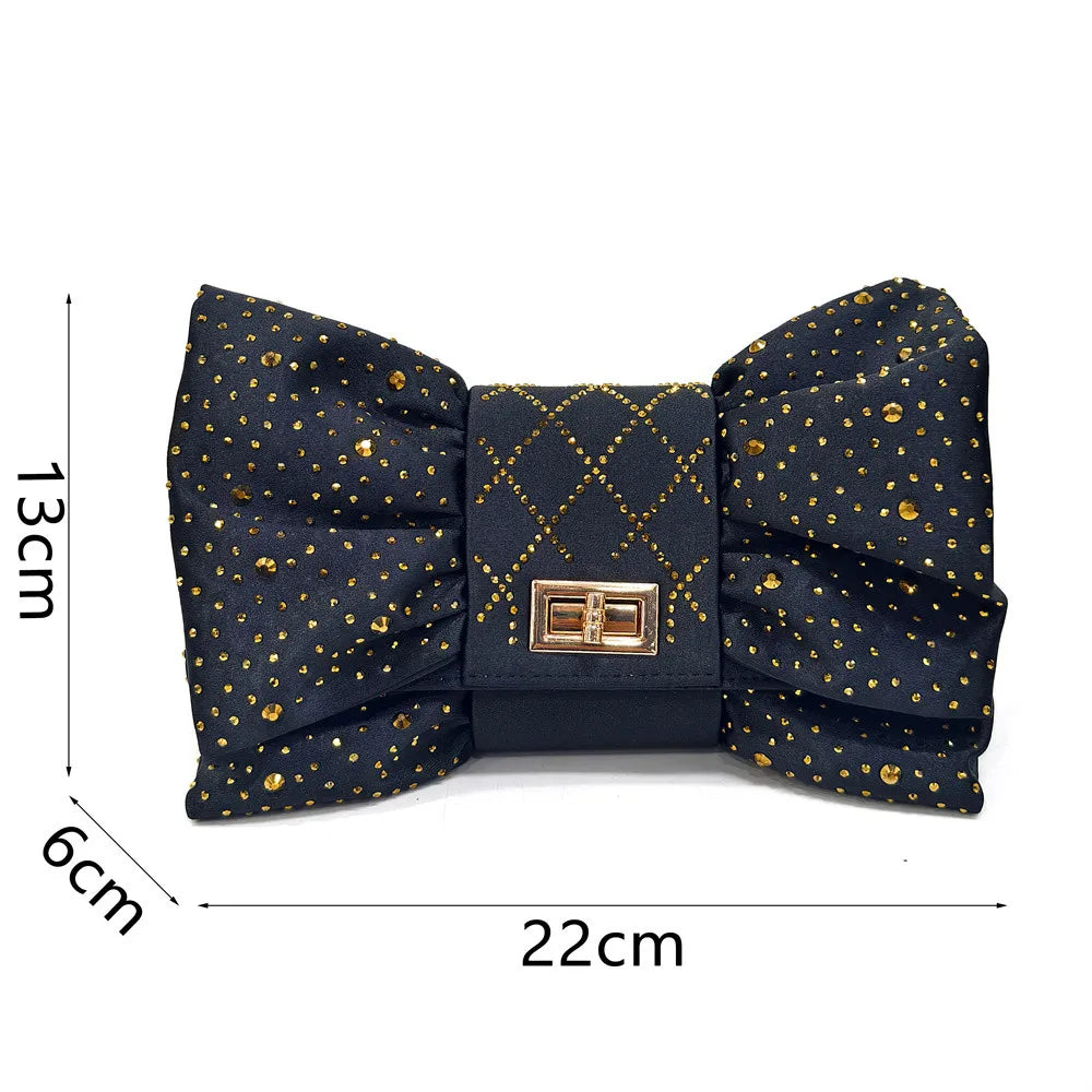 2025 レディースヒールシューズ 中空刺繍ラインストーンイタリアンデザイン グリーンカラー ポインテッドトゥシューズ&バッグセット