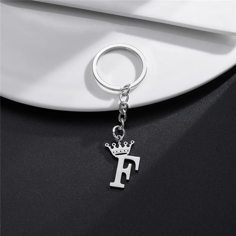 Fashion Crown A-Z Letters Pendant Keychains for Lovers Silver Color 26 Alphabet Keyring Women Car Key Ring Unique Name Jewelry