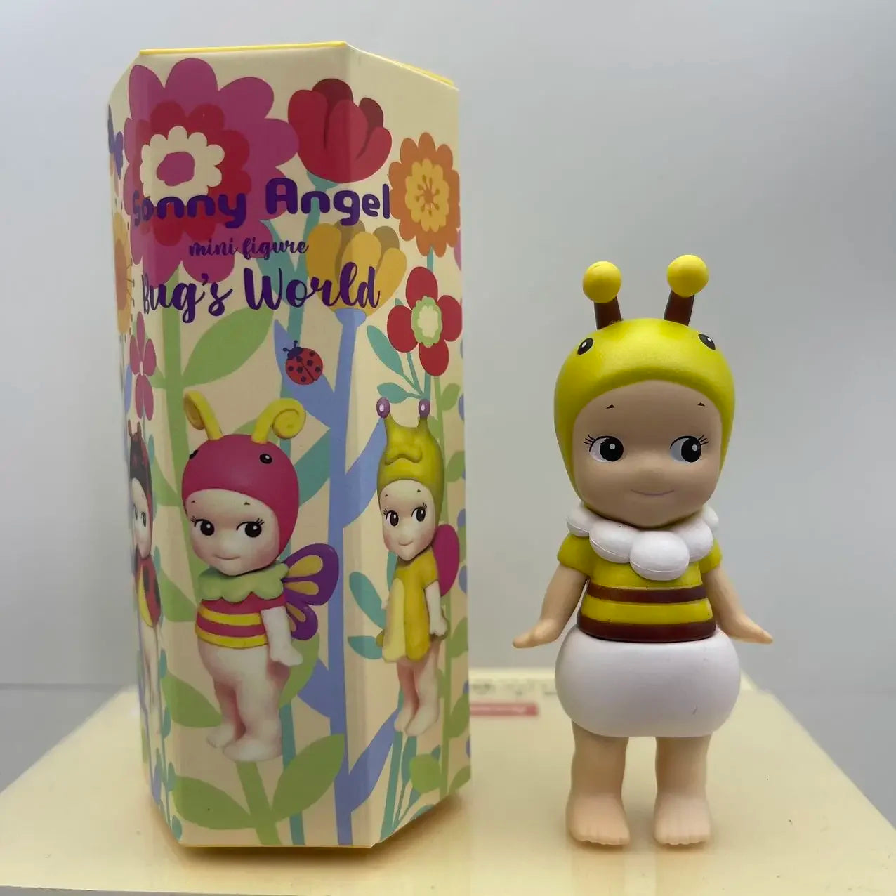 ソニーエンジェル ブラインドボックス ミニフィギュア バグズワールド限定シリーズ アニメフィギュア かわいい人形 子供用 クリスマス 誕生日 ギフト 6個