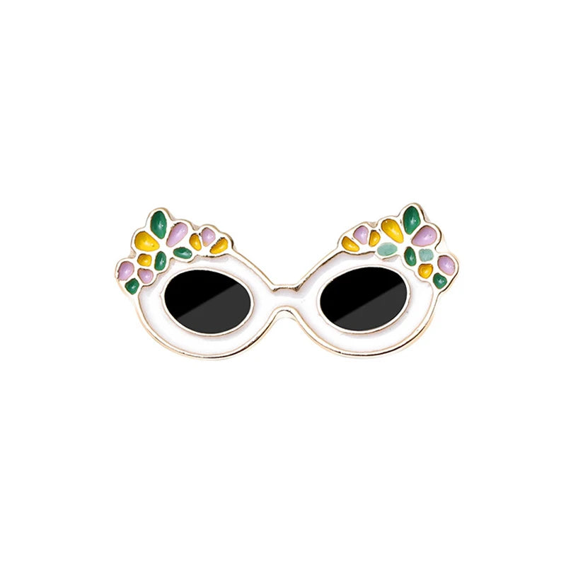 Summer Beach Sunglasses Brooch Fashion Personality Enamel Pins for Vacation Girl Women Backpack Hat Lapel Pin Jewelry Decoration