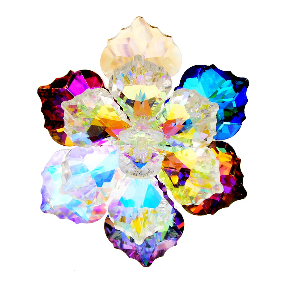 CINDY XIANG Shining Crystal Flower Brooches For Women Handmade Winter Fashion Pin 20 Colors Available Party Accessories
