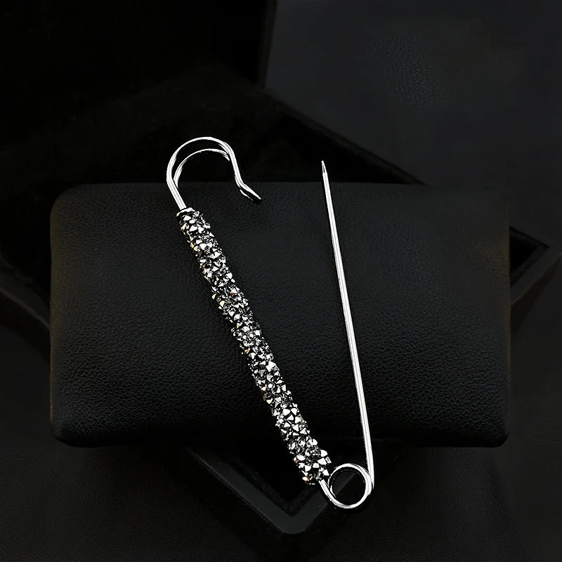 2Pcs Women's Brooch Tighten Waist Brooches for Women Skirt Pants Jeans Adjustable Waist Clip Crystal Pins Clothing Accessories