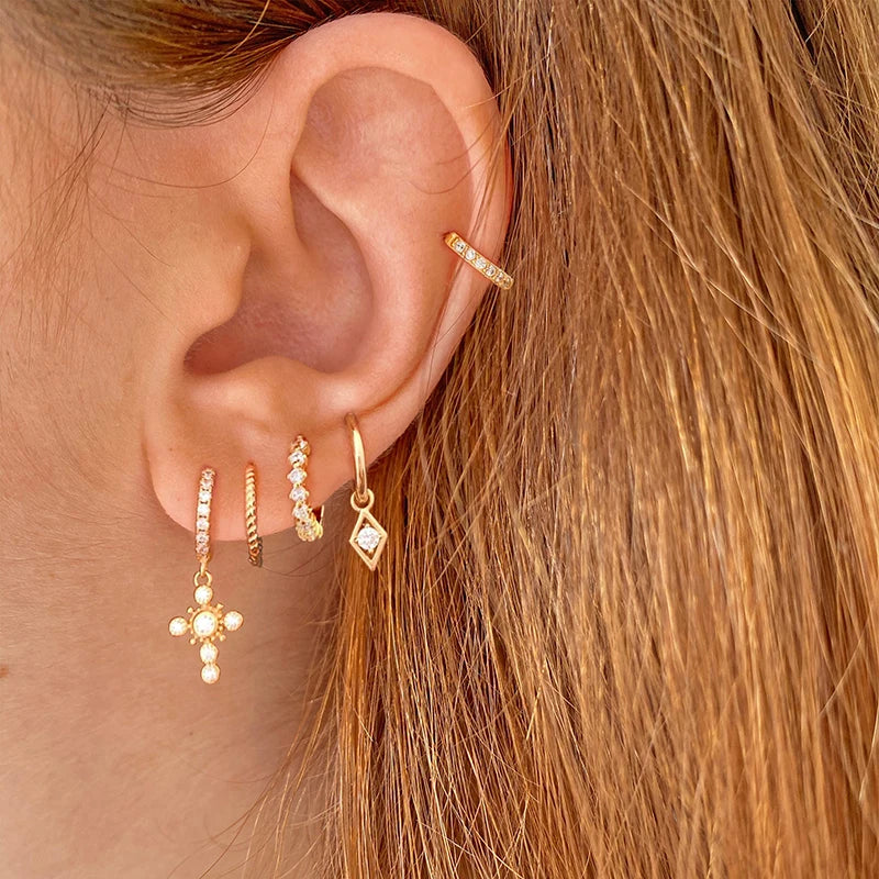 925 Sterling Silver Needle Simple and casual miniature colored zircon circle earrings Women's fashionable Small fresh Jewelry