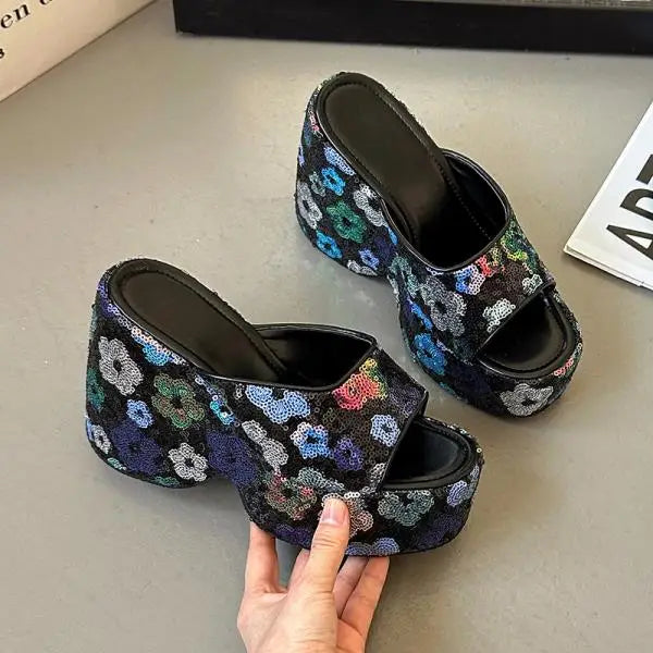 Slippers Women Summer On A Wedge Luxury Slides Shoes Flower Platform Pantofle Designer 2025 Floral Bling Fashion Shoes Woman's S