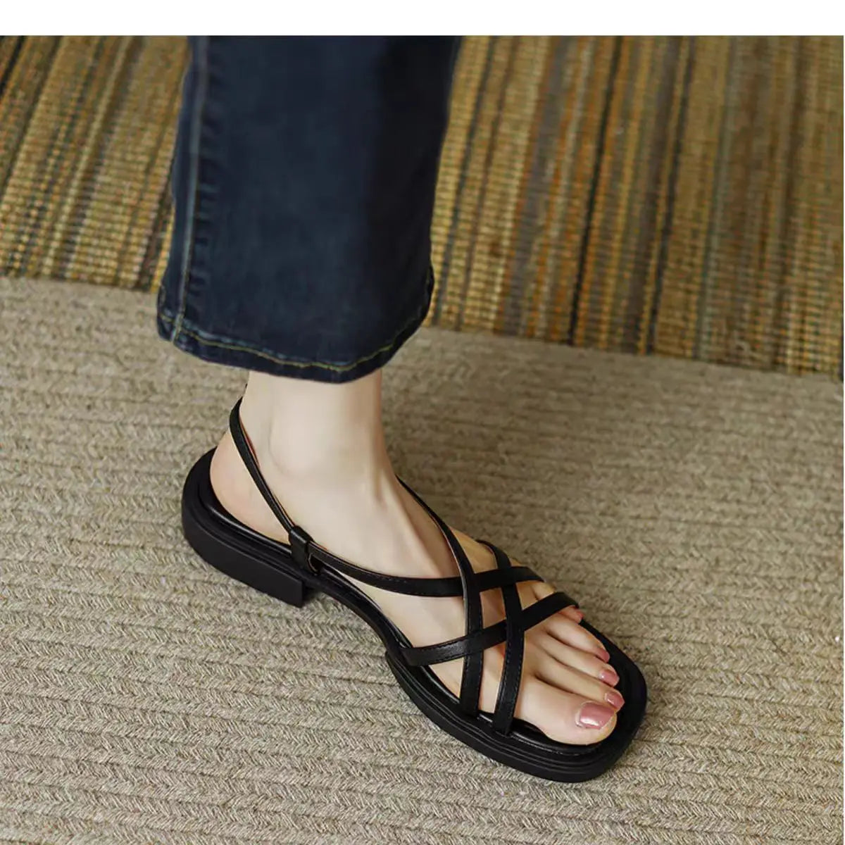 Sandals for Women 2025 Summer Simple Fashionable Flats Elastic Band Outdoor Beach Shoes Casual Ladies Rome Sandals 232