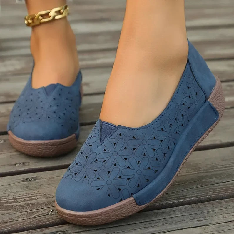 Loafers Women's Large Size 2024 Summer New Round Head Laser Hollowing Comfortable Thick Sole Single Shoes Zapatos De Mujer
