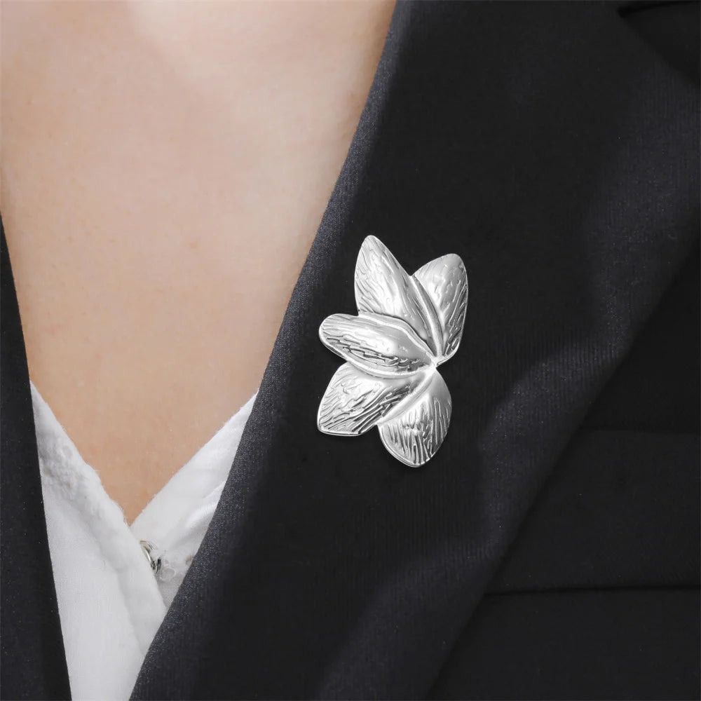 My Shape Leaves Brooch for Woman Girls Fan Shaped Leaves Brooch Pins for Dress Skirts Gold Color Stainless Steel Jewelry Gifts