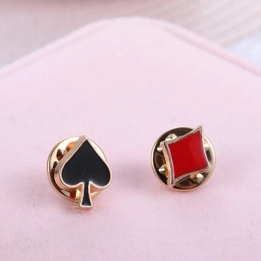 4pcs/set Popular Zinc Alloy Poker Broche Brooch Badges Small Poker Cufflinks Pins Brooches for Women Men Shirt Collar Accessory