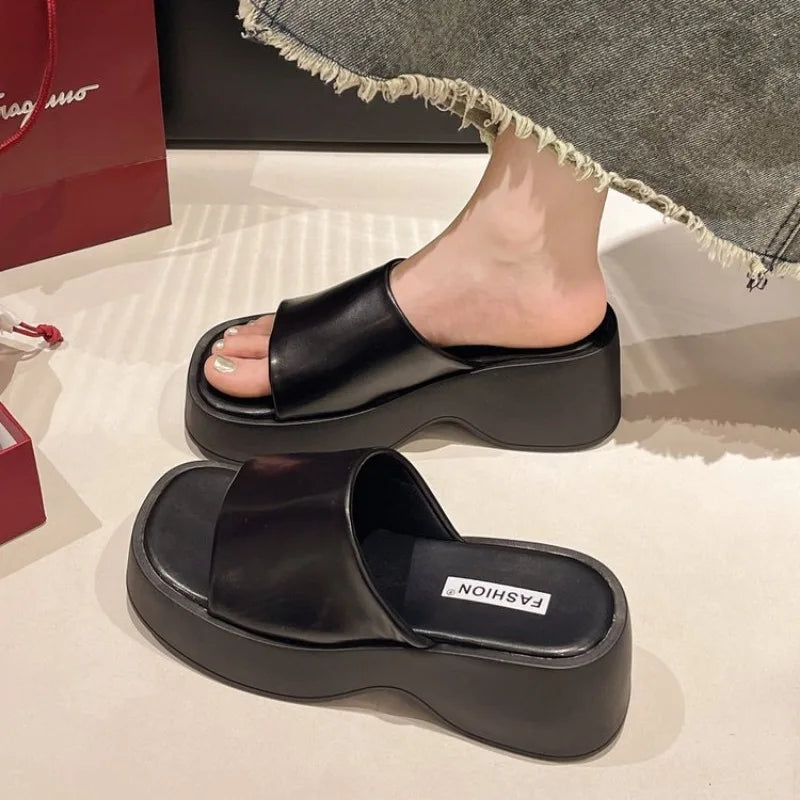 Women Slippers 2025 Summer New Luxury Sandals Women Thick Soled Designer Square Toe Slippers Slides Women Zapatos