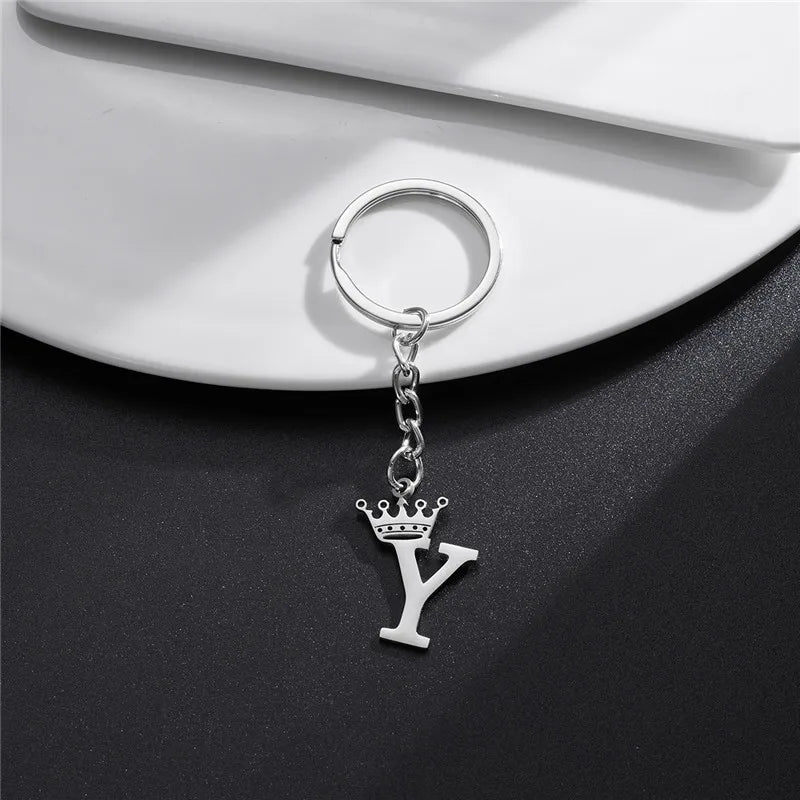 Fashion Crown A-Z Letters Pendant Keychains for Lovers Silver Color 26 Alphabet Keyring Women Car Key Ring Unique Name Jewelry