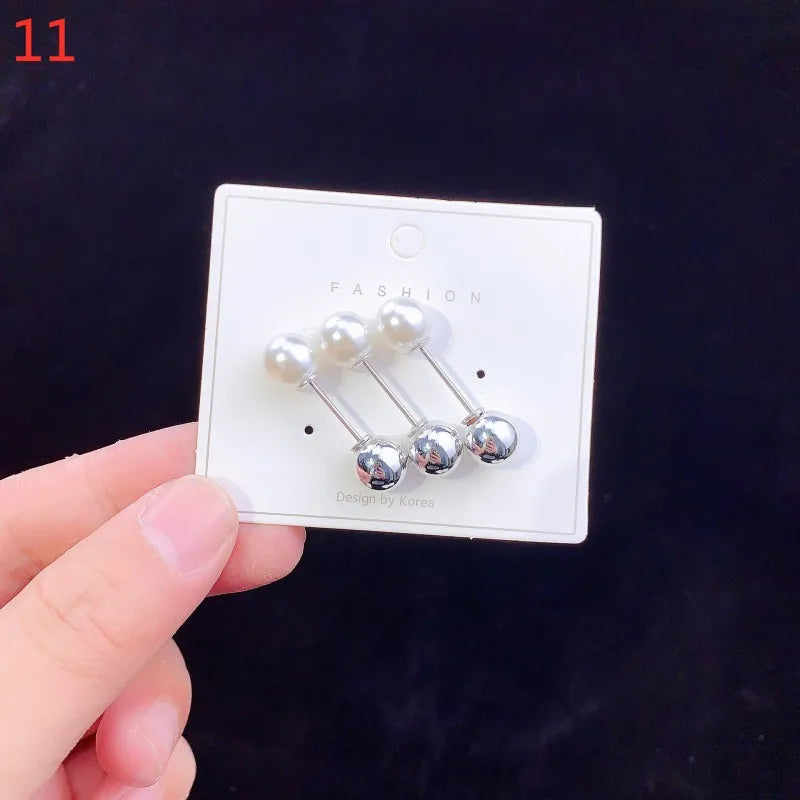Fashion Crystal Pin Waist Buckle Fixed Strap Charm Safety Brooch Anti Fall Sweater Cardigan Clip Chain Pearls Brooches Jewelry