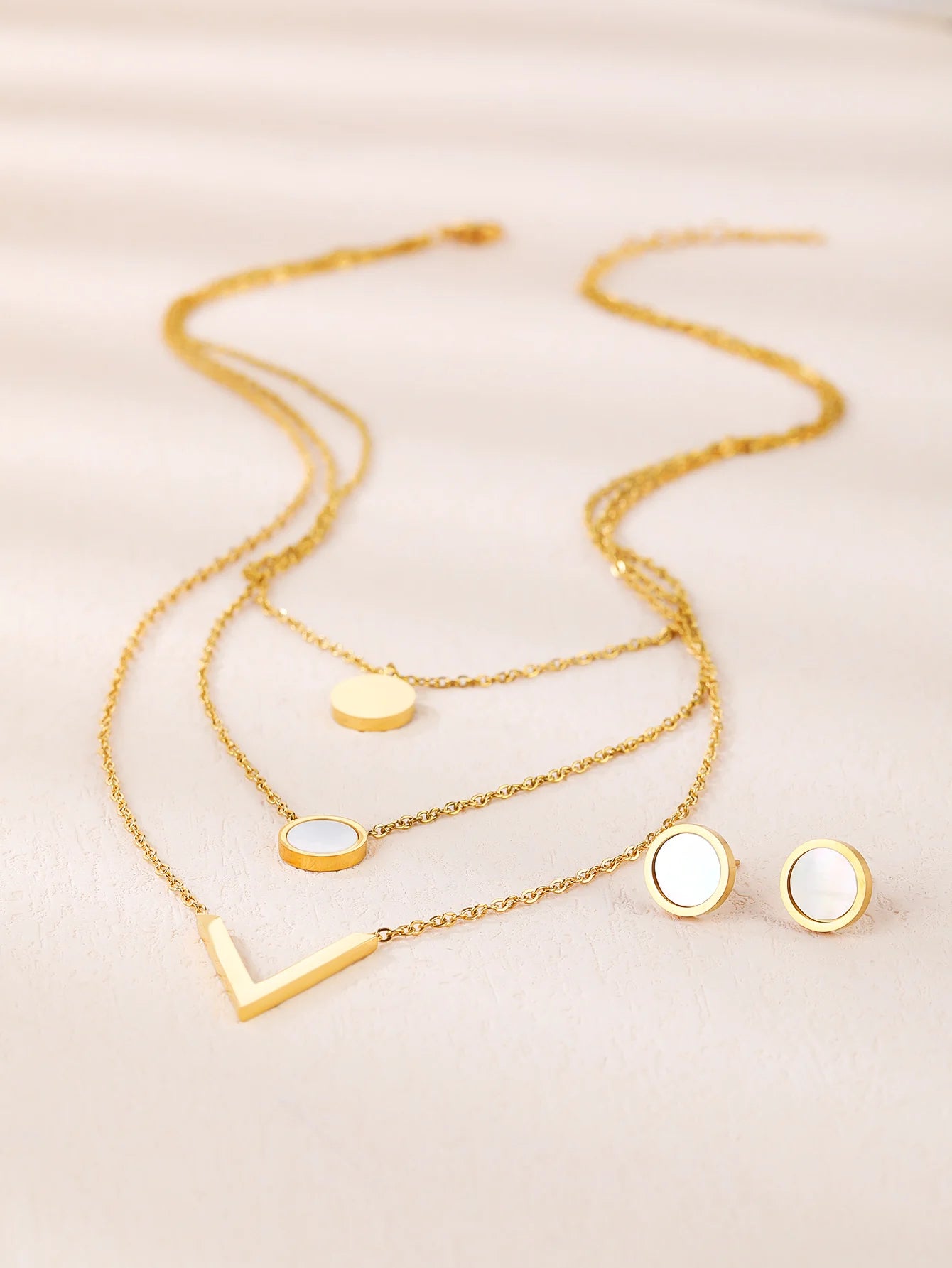 3 piece set for women 18K gold-plated stainless steel V-shaped shell drop oil stack wear necklace earrings Mother's Day gift