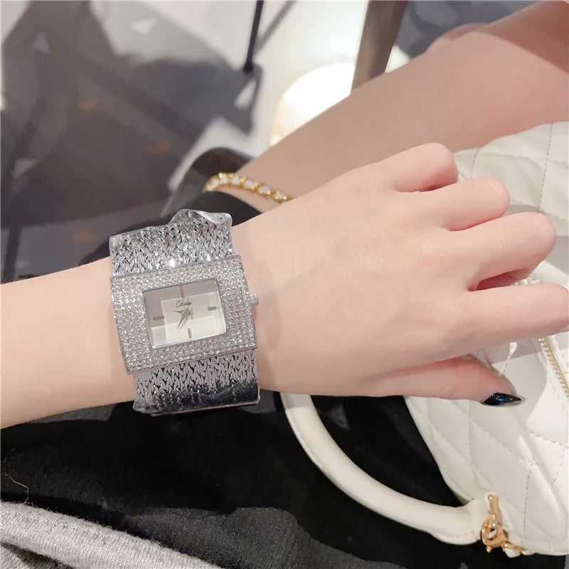 Luxury Fashion Gold watches for women Large Dial Delicate Bracelet Quartz womens watch Water Resistant reloj mujer