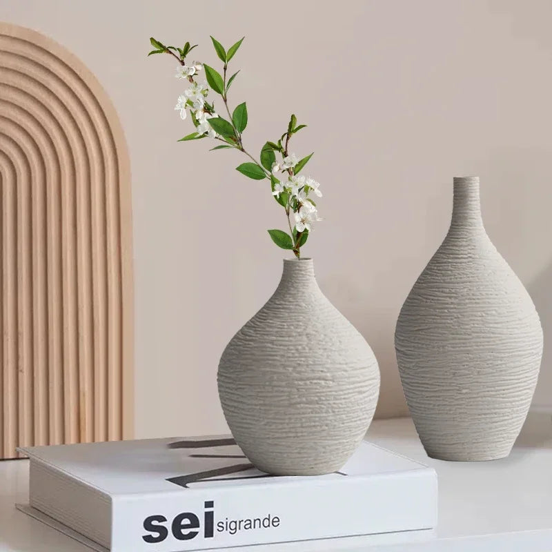白い陶器の花瓶 家庭用装飾 北欧風 高級 細口 植木鉢 リビングルーム インテリア オフィス デスクトップ 装飾 ギフト