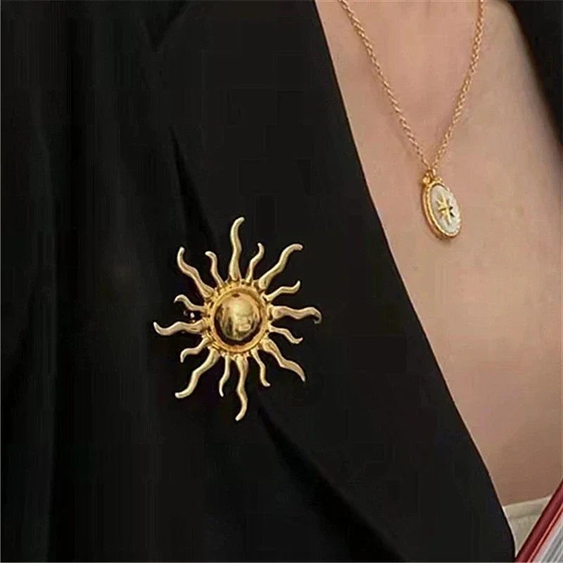 アンティークジュエリー ファッション 黄金の太陽神ブローチ レディース メンズ コートアクセサリー 女性用 ヴィンテージ クリスタルブローチ