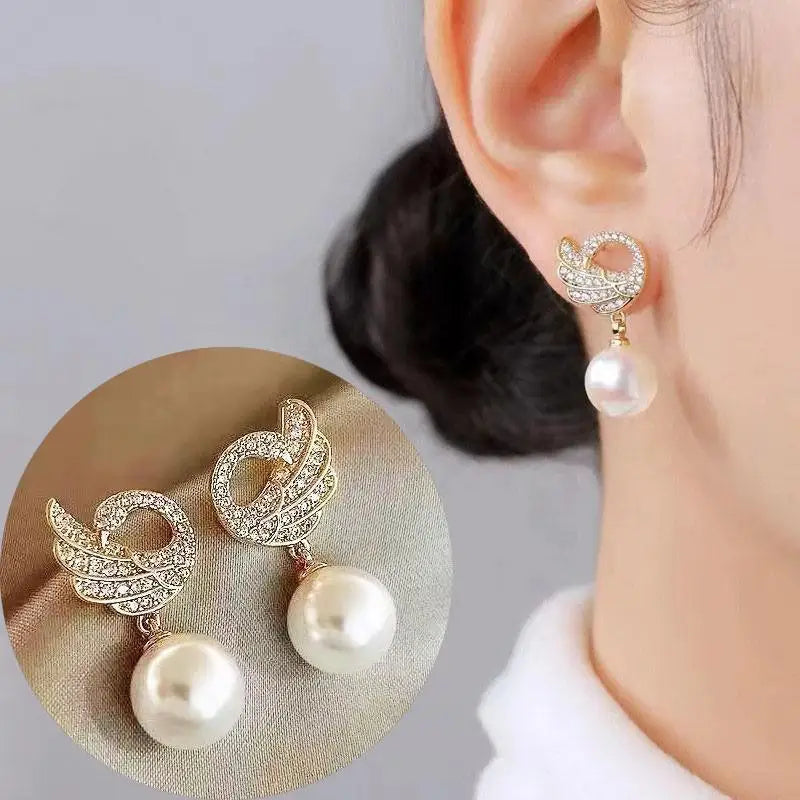 925 Silver Needle Hollow Crystal Swan Earrings For Women Korean Jewelry 2025 Trending New Luxury Animal Pearl Stud Earrings Gift