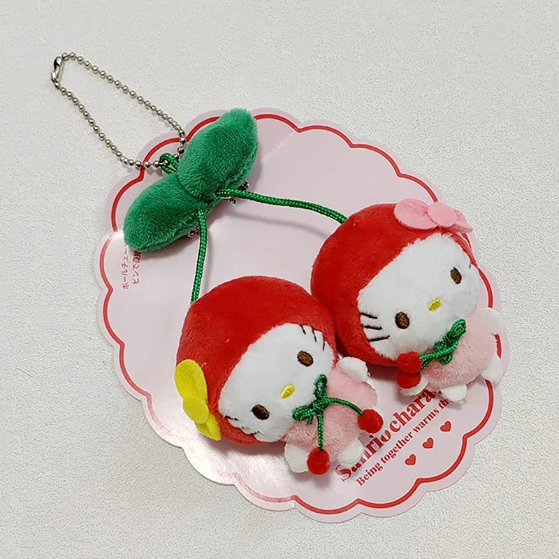 チェリーサンリオカワイリクロミマイスイートピアノハローキティぬいぐるみキーチェーンブローチパチャッコバックパックペンダントデコレーション女の子ギフト
