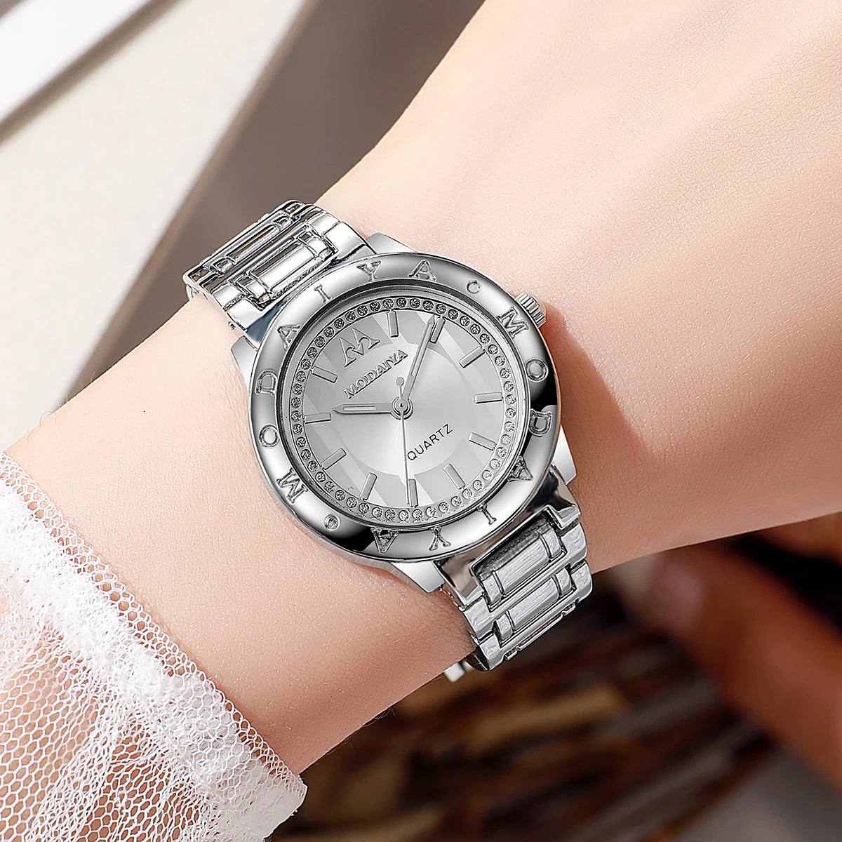 Luxury Elegant Watch for Women Gold Watch Fashion Ladies Quartz Diamond Wristwatch Female Wristwatch Reloj Mujer