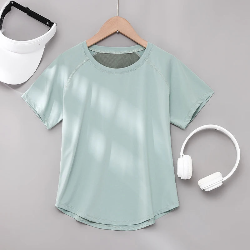 DRUR ヨガトップス スポーツウェア レディース ジムシャツ 通気性 速乾 半袖 ワークアウト Tシャツ ジョガー ランニング Tシャツ ヨガウェア 新作