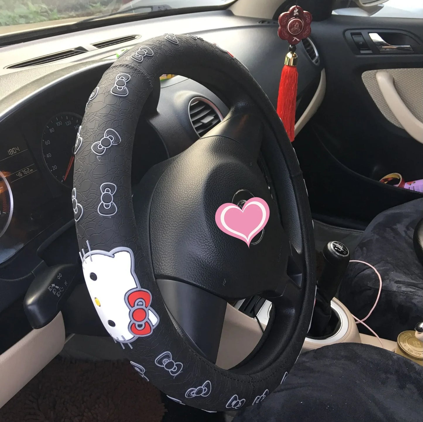 Hello Kitty Stuff Car Steering Wheel Cover All Season Non-Slip Handlebar Cover Eco-friendly Rubber Ring Female Owner Accesorios