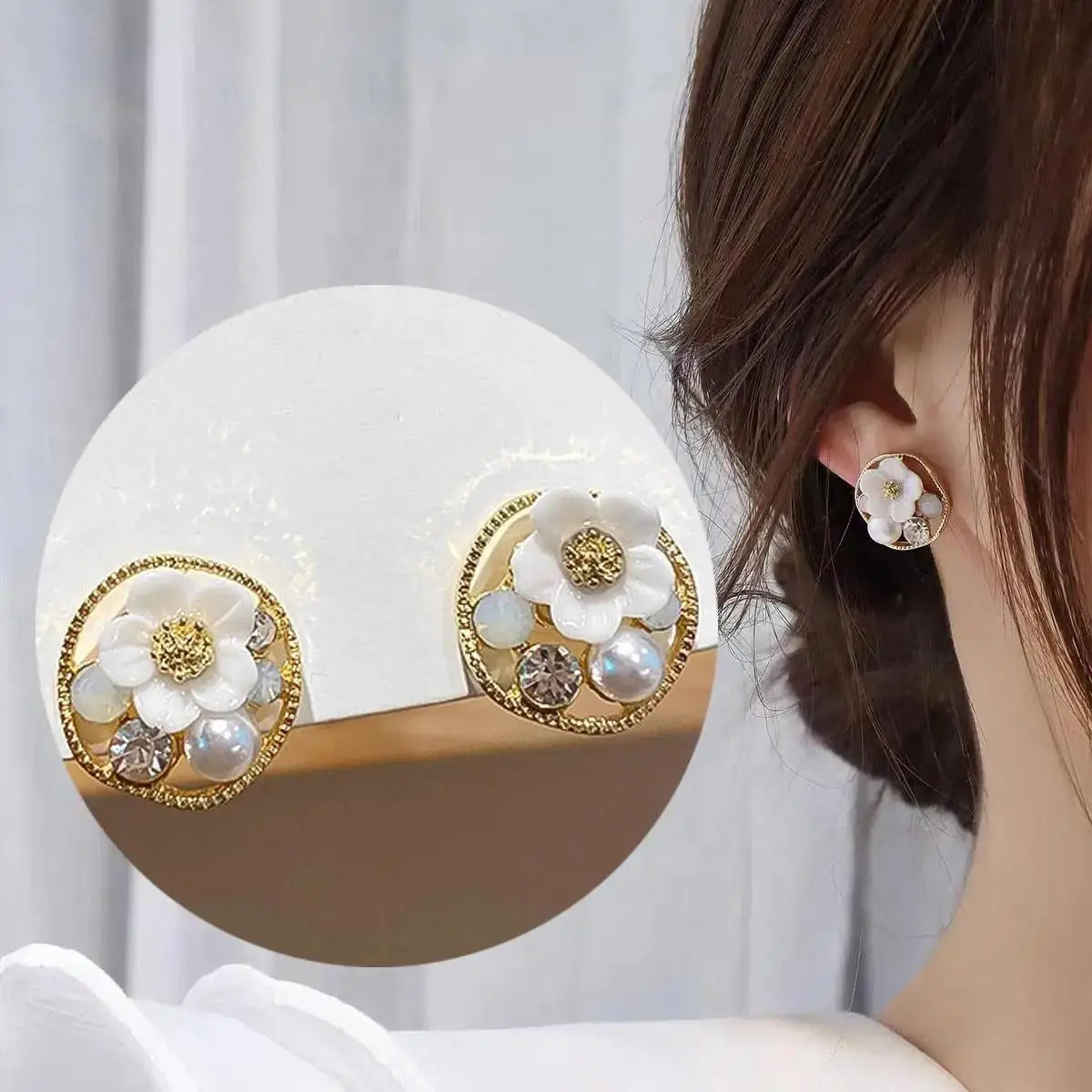 925 Silver Needle Korean Fashion Bowknot Tulip Earrings For Women Jewelry 2025 Trending New Women's White Flower Earrings Brinco