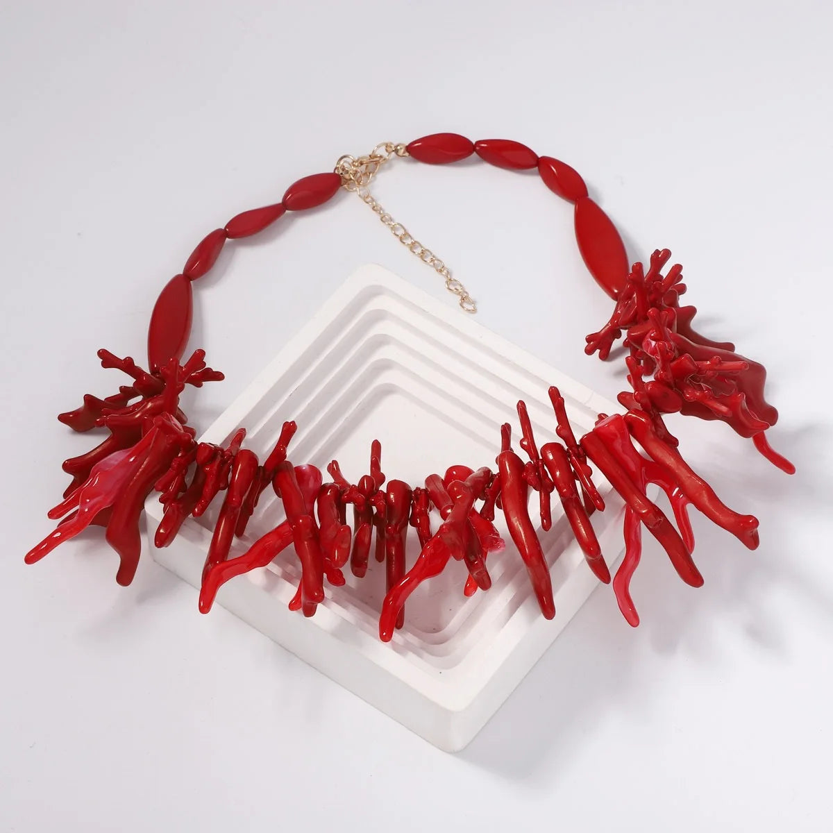 Crossborder sales of Bohemian style double layer wear resin coral necklace women's fashion personality plant red goth halloween