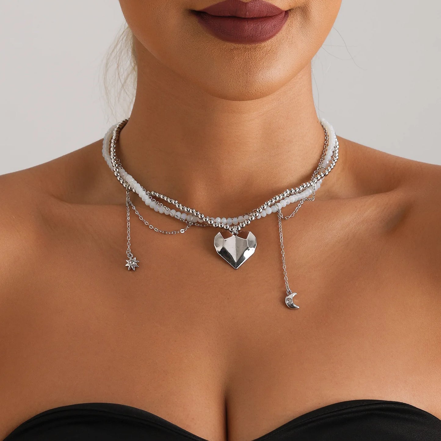 Fashion Heart Beaded Necklace for Women Boho Elegant Irregular Crystal Chain Y2K Choker Exquisite Party Gift Jewelry Accessories