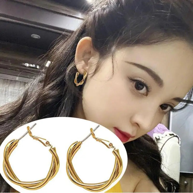 925 Silver Needle Korean Big Elegant Earrings For Woman Metal Jewelry 2025 Trending Vintage Geometric Women's Earrings Z40