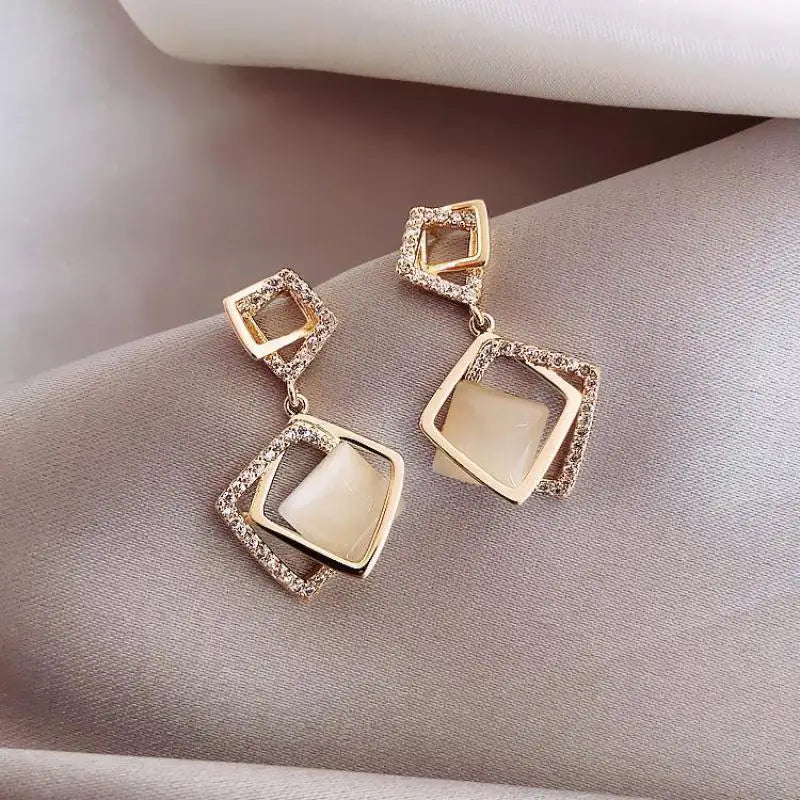 925 Silver Needle Korean Fashion Rhombus Drop Earrings For Women Jewelry 2025 Trending Luxury Crystal Cat's Eye Stone Earrings