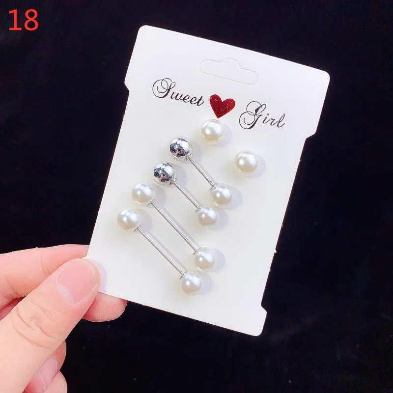 Fashion Crystal Pin Waist Buckle Fixed Strap Charm Safety Brooch Anti Fall Sweater Cardigan Clip Chain Pearls Brooches Jewelry