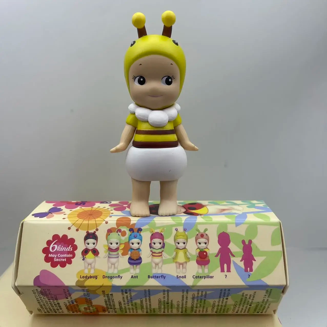 ソニーエンジェル ブラインドボックス ミニフィギュア バグズワールド限定シリーズ アニメフィギュア かわいい人形 子供用 クリスマス 誕生日 ギフト 6個