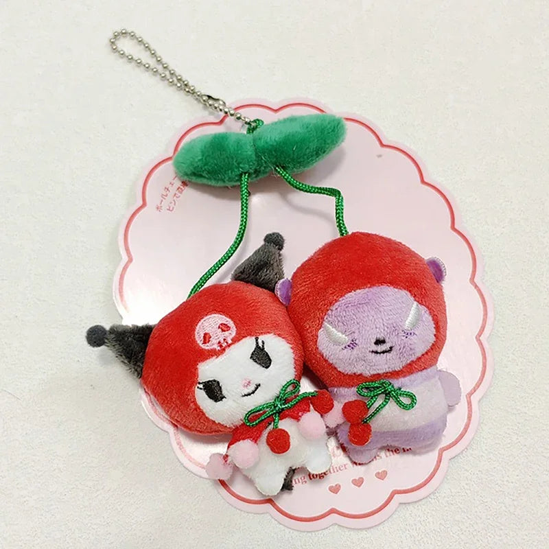 チェリーサンリオカワイリクロミマイスイートピアノハローキティぬいぐるみキーチェーンブローチパチャッコバックパックペンダントデコレーション女の子ギフト