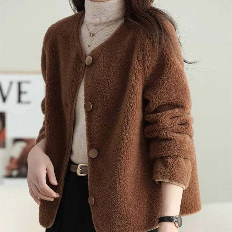Fleeced Short Jacket for Women Korean Style New Products Demi-season Fashion 2025 Coats Woman Reviews Clothes Great Luxury Cheap