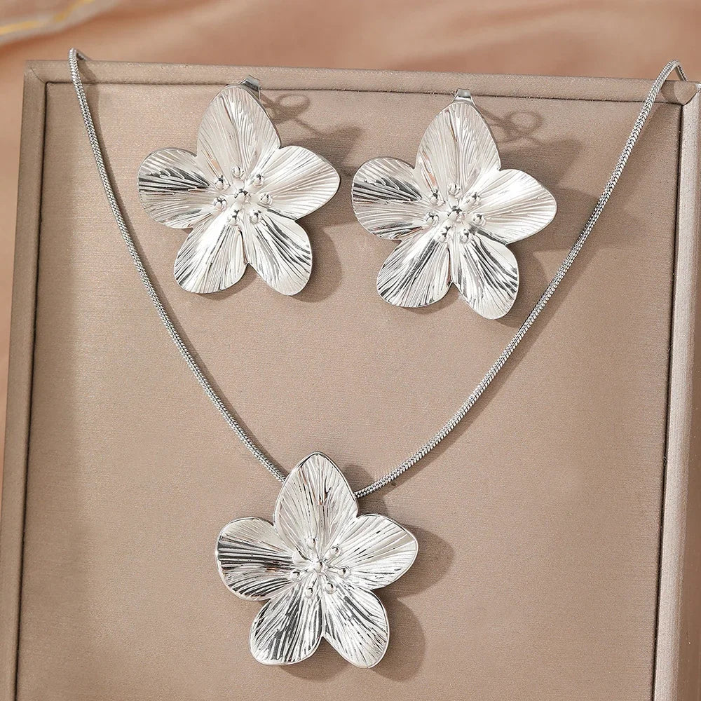 LUXUKISSKIDS 2PC Women's Fashion Trendy Stainless Steel Flower Earrings Necklace Set Gold-Plated Jewellry Party Dressing Gifts
