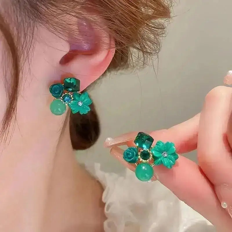 925 Silver Needle Korean Fashion Imitation Pear Earrings For Women Jewelry 2025 Trending New Luxury Women's Heart Stud Earrings