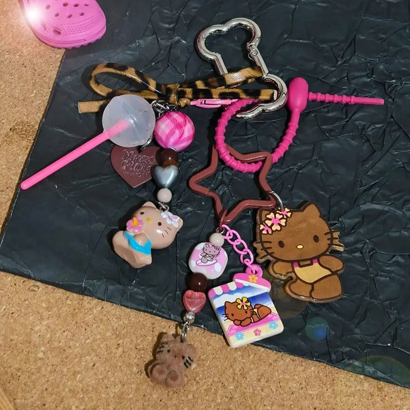 Hawaii Sanrios Charm Keychains Y2k Anime Summer Hellokittys Bag Keyring Pendant Vintage Backpack Accessories for Girls Gifts