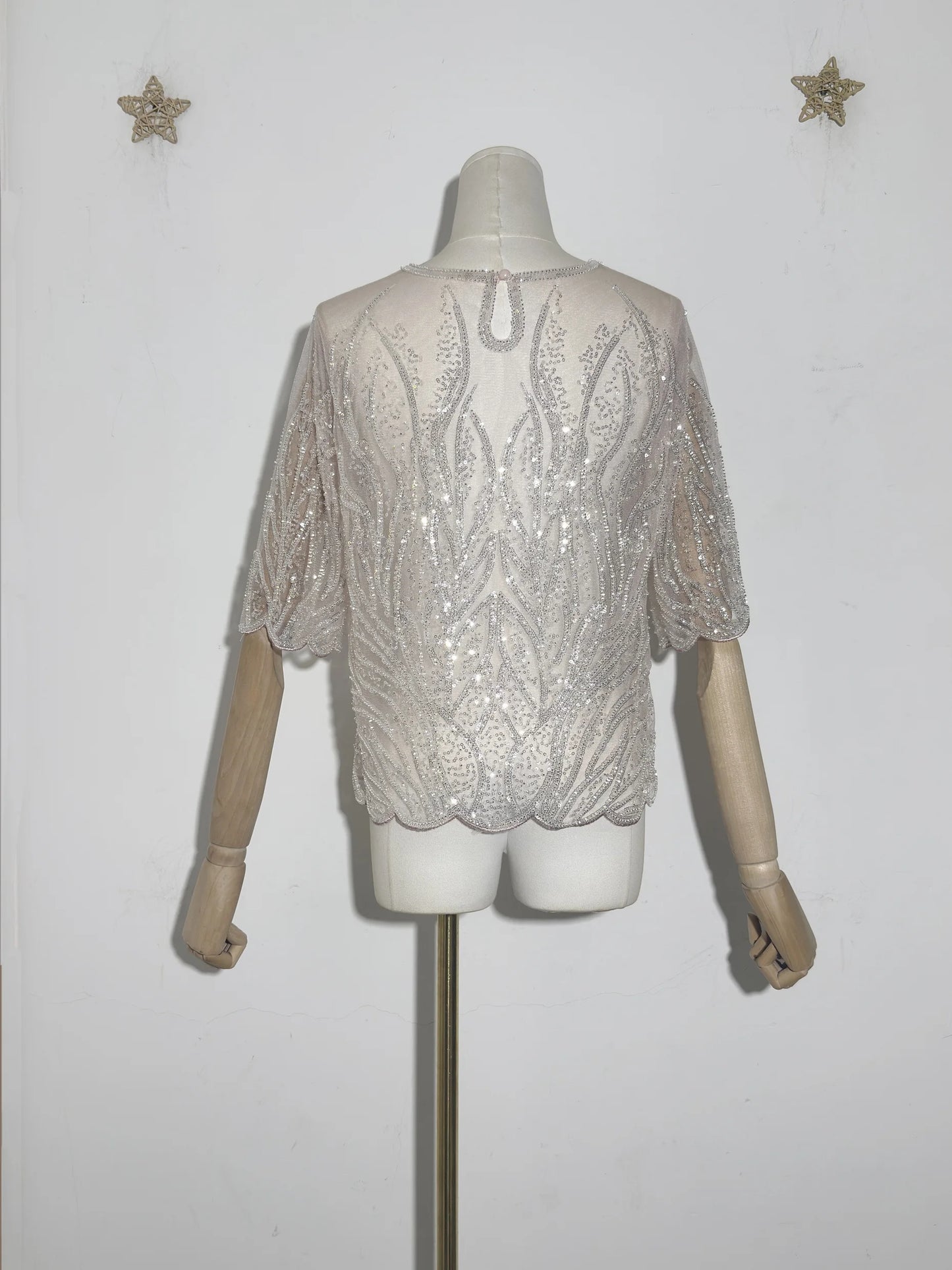 Gorgeous Sequin Beaded Women New Exquisite Sequin Heavry Embroidered Mesh O-Neck Halft Sleeves Blouse Mesh Top Pullover Shirt