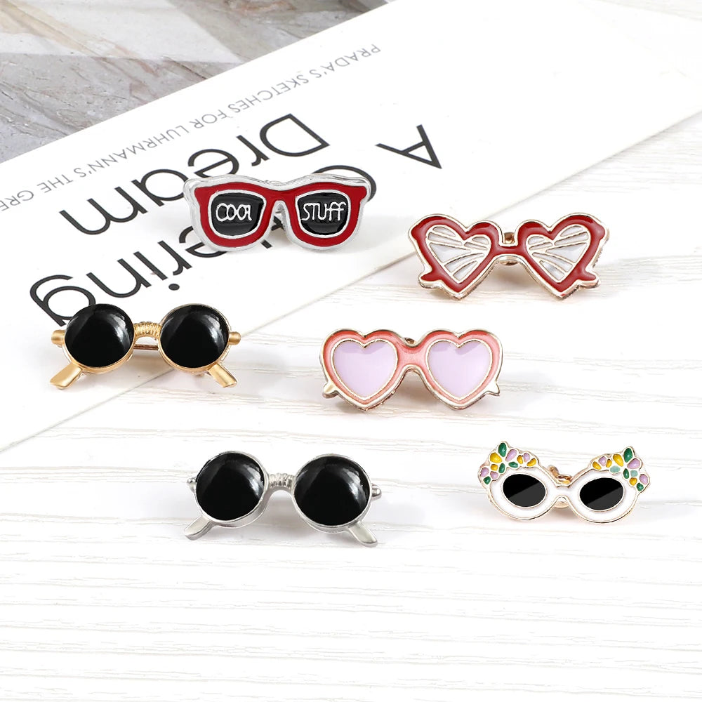 Summer Beach Sunglasses Brooch Fashion Personality Enamel Pins for Vacation Girl Women Backpack Hat Lapel Pin Jewelry Decoration
