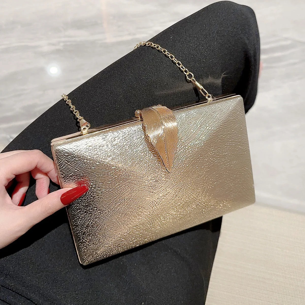 2024 Metallic Party Clutch Purse Box Shape Evening Bags Gold Silver White Handbag Purses Women Bridal Wedding Metal Clutches Bag