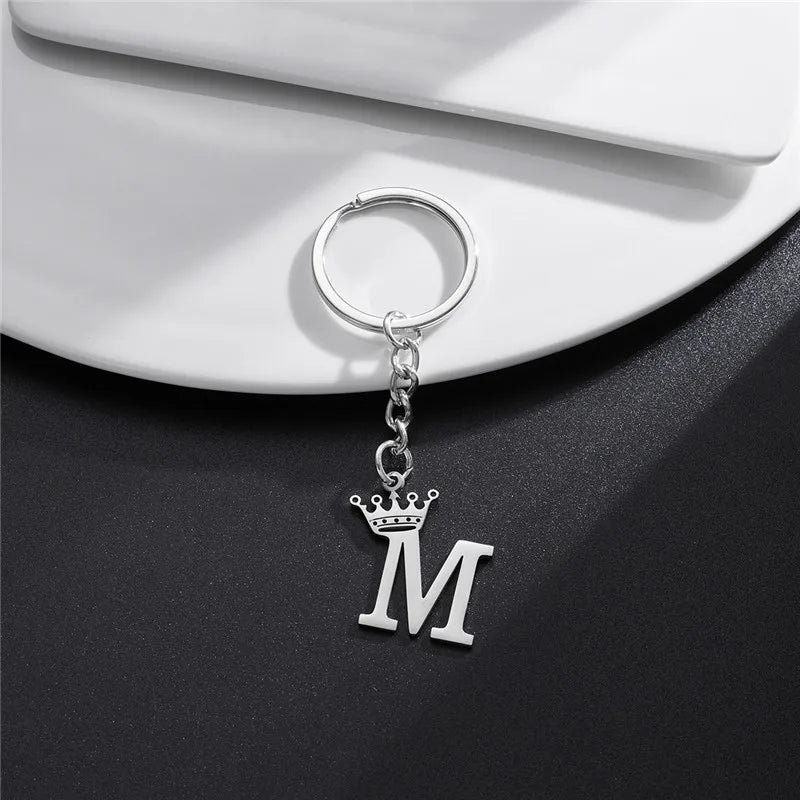 Fashion Crown A-Z Letters Pendant Keychains for Lovers Silver Color 26 Alphabet Keyring Women Car Key Ring Unique Name Jewelry