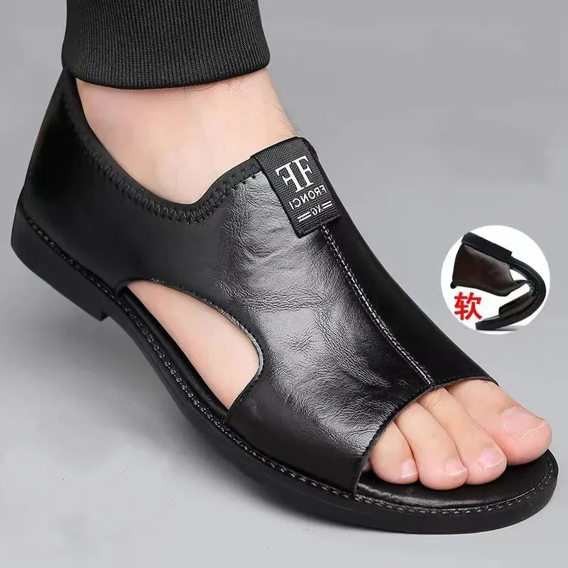 Sandals for Men Fashion Hollow Out Casual Shoes Soft Sole Comfort Beach Shoes for Men New Leather Flat Sandal Designer Sandalias