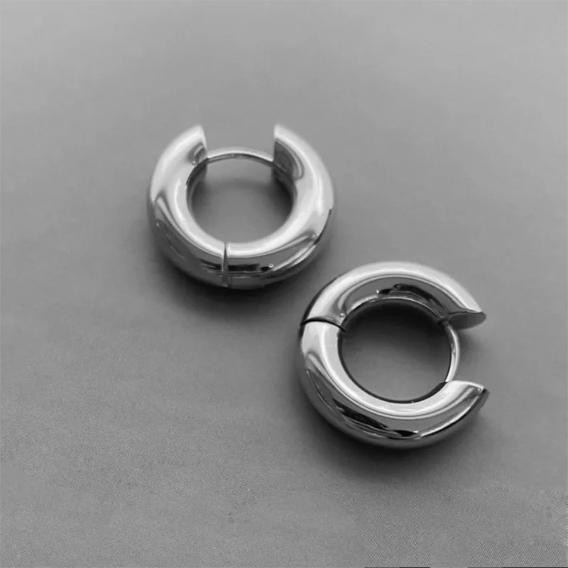20mm Stainless Steel Hoop Earrings for Women Smooth Metal Round Chunky Ear Buckle Huggie Earrings Jewelry Accessories Wholesale