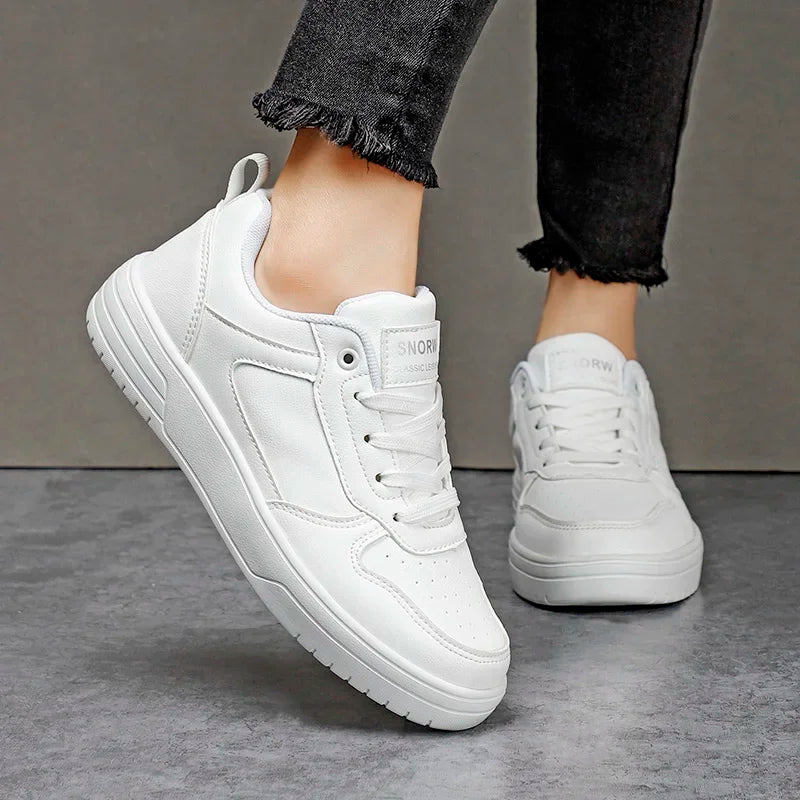 2024 New Loafers Women Zapatillas Mujer Comfortable White Shoes Ladies Luxury Black Flats Shoes for Men Sneakers
