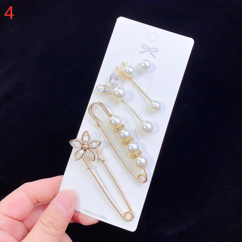 Fashion Crystal Pin Waist Buckle Fixed Strap Charm Safety Brooch Anti Fall Sweater Cardigan Clip Chain Pearls Brooches Jewelry